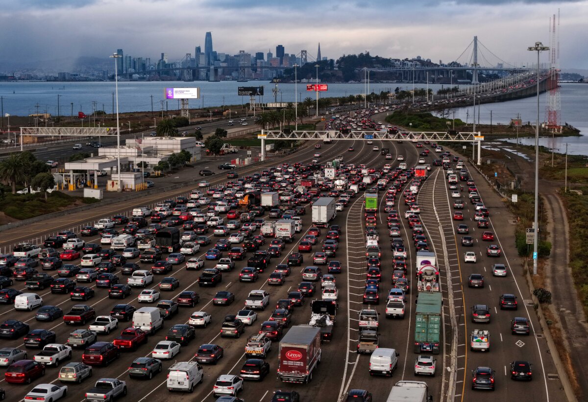 Traffic backs up on the Bay Bridge in Oakland, Calif., on Sept. 30, 2025. (Justin Sullivan/Getty Images)