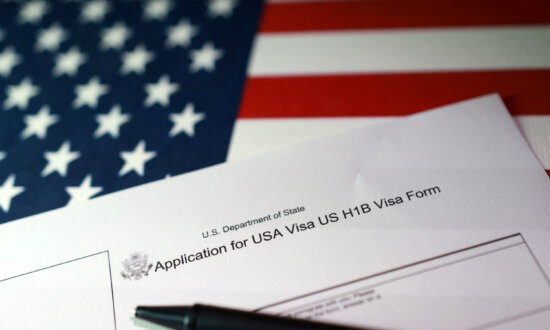 Appeals Court Declines to Restore $100,000 H-1B Visa Fee