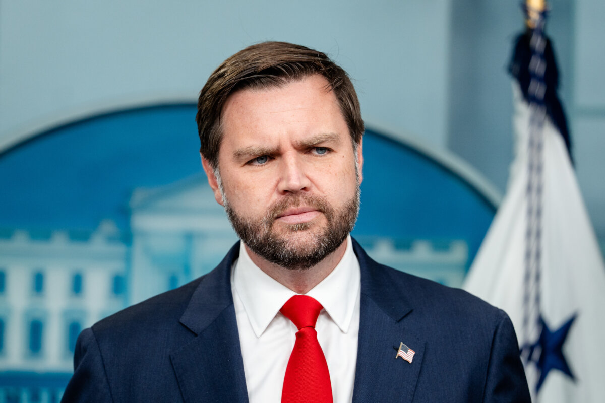 Vice President JD Vance speaks to reporters at a press briefing at the White House on Oct. 1, 2025. (Madalina Kilroy/The Epoch Times)