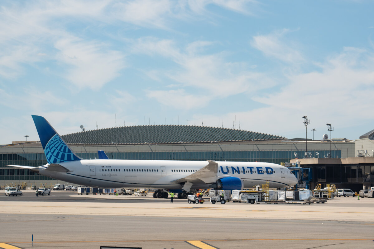 A United airplane at Newark Liberty International Airport in Newark, N.J., on Sept. 11, 2025. (Samira Bouaou/The Epoch Times)