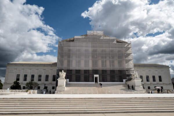 Supreme Court Won’t Review Rule Allowing H-1B Visa Holders’ Spouses to Work