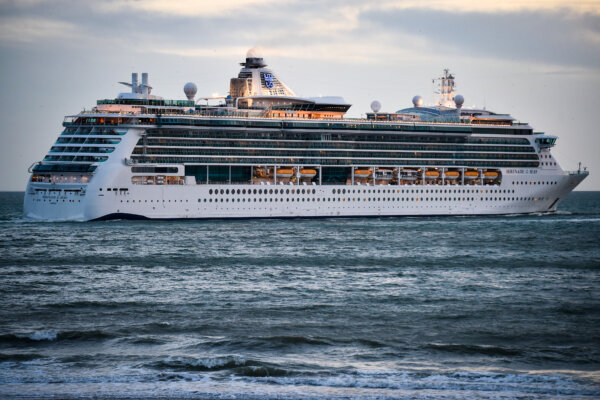 CDC Says 98 People Sickened in Norovirus Outbreak on Royal Caribbean Ship