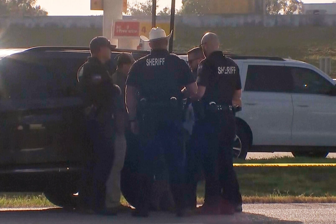 Shooting Near Houston Suburb Leaves 2 Children Dead, 2 Others in ...