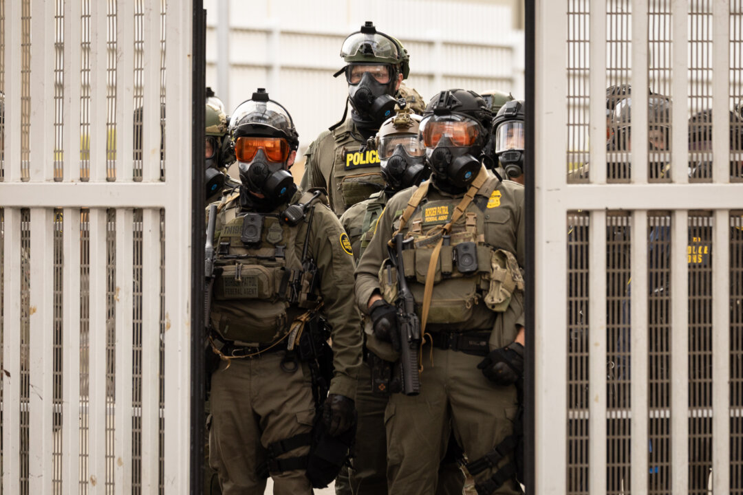 Homeland Security Issues Warning Against Doxxing of ICE Agents