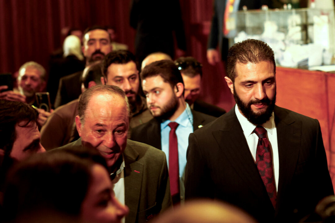 Syrian Electoral College Members Vote for 1st Post-Assad Parliament