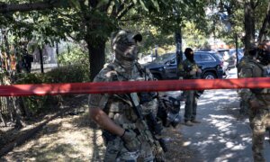 DHS: Armed Woman, Cars Ram ICE Agents in Chicago; Judge Blocks Trump’s Move to Deploy Oregon National Guard