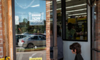 Number of Americans Receiving Unemployment Benefits Falls to 2-Year Low