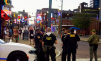 Memphis Residents Welcome Arrival of Federal Agents