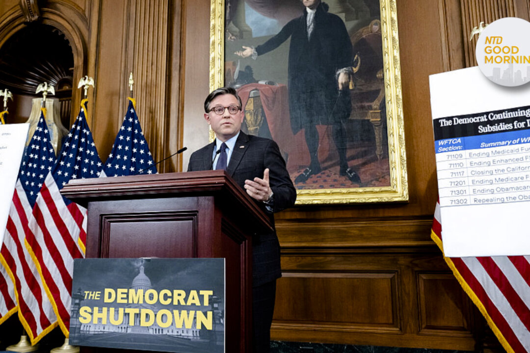 Speaker Johnson Says Furloughed Workers Should Get Back Pay thumbnail