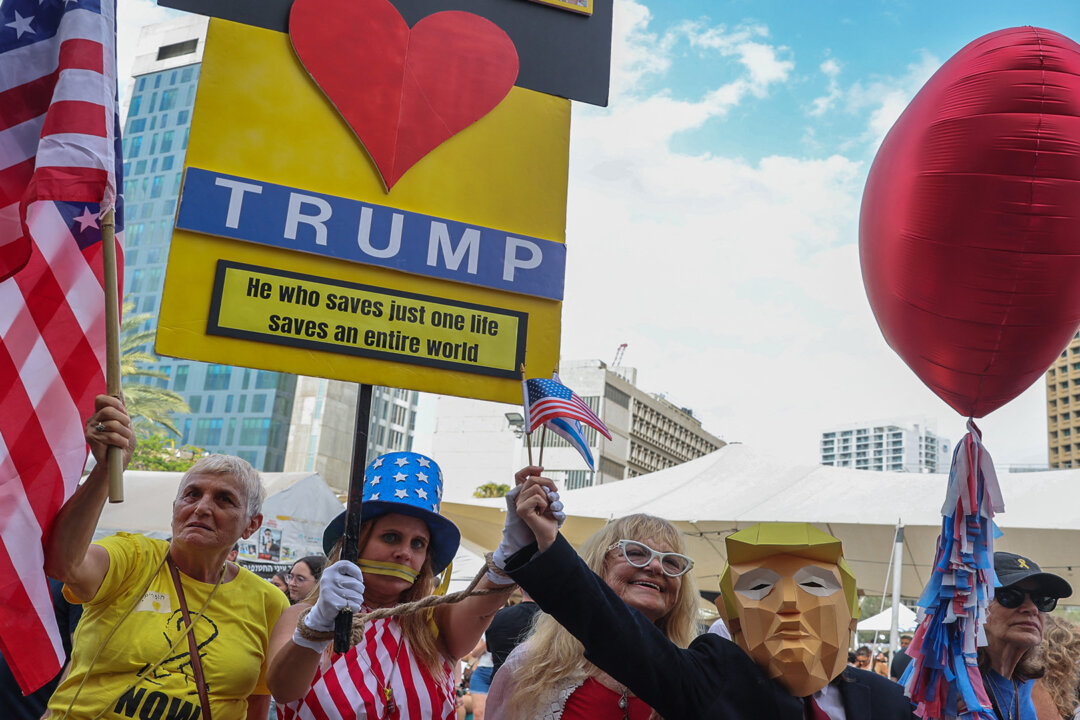 Trump Hopes to Travel to Egypt for Gaza Peace Deal Signing 1 Trump Hopes to Travel to Egypt for Gaza Peace Deal Signing thumbnail