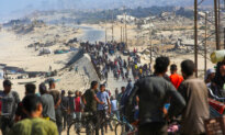 Gaza Residents Begin Returning Home Amid Cease-Fire