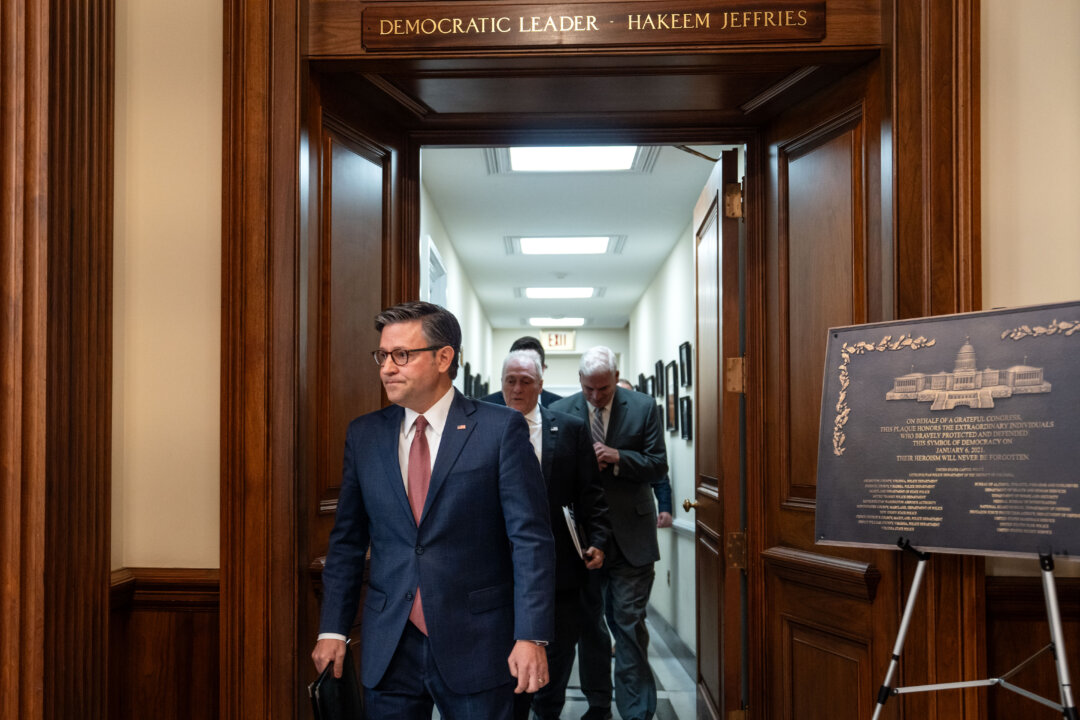 LIVE NOW: House GOP Leaders Hold Press Conference on Day 28 of Government Shutdown (Oct. 28)