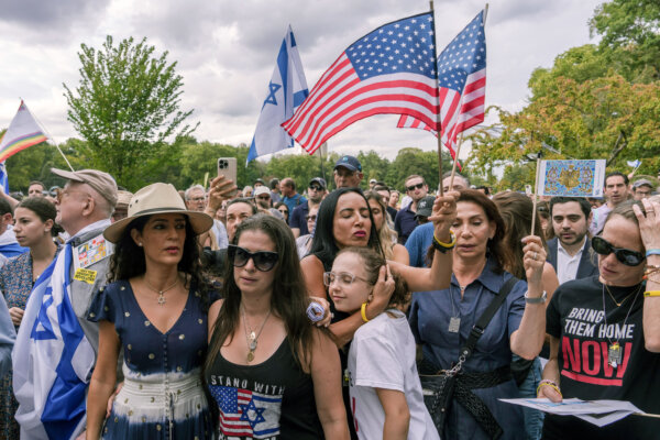 America in Photos: Oct. 7 Commemoration, Helicopter Crash, and James Comey Arraignment