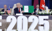Trump, World Leaders Sign Gaza Peace Declaration After Living Hostages Freed