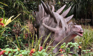 Jurassic Park in LA? Robot Dinosaurs Will Soon Invade This Botanic Garden