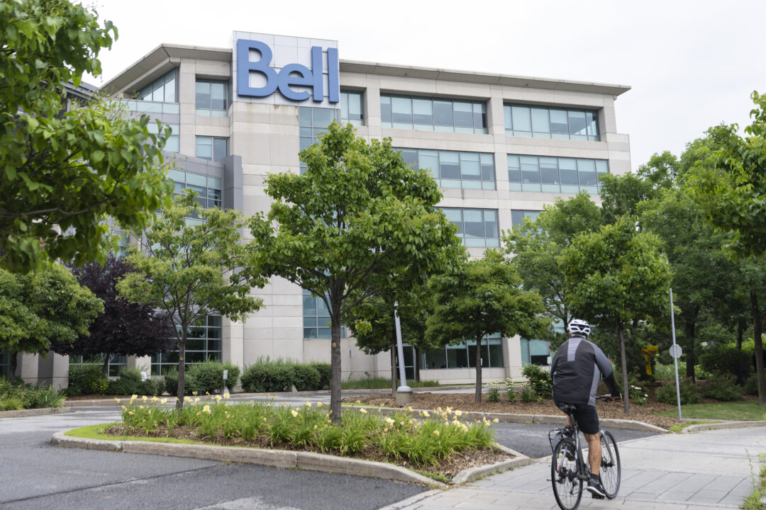 Bell to Resell Fibre Internet in Western Canada as It Announces Three ...