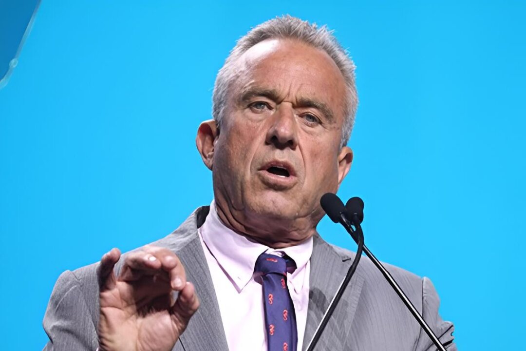 LIVE NOW: Kennedy, Makary, and Oz to Announce Major Actions to Lower Drug Costs