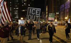 Federal Judge to Extend Block on Trump’s National Guard Deployment in Chicago