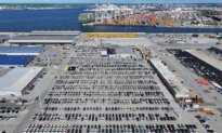 Automakers Face $10 Billion Tariff Bill on Canadian, Mexican Imports So Far This Year