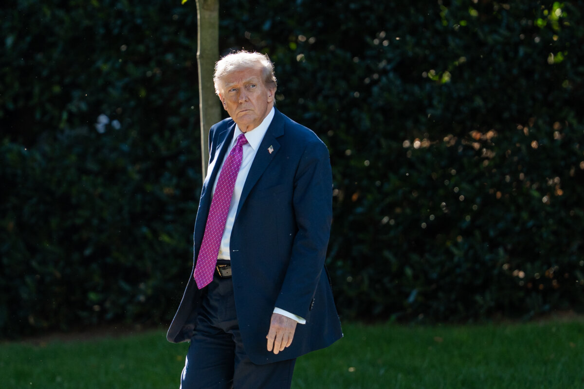 President Donald Trump departs the White House on Oct. 17, 2025. (Madalina Kilroy/The Epoch Times)