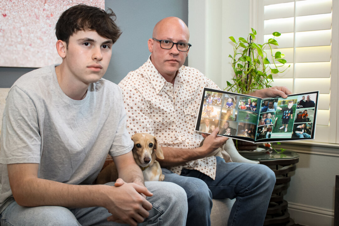 Single Fathers Call for Shared Parenting Laws