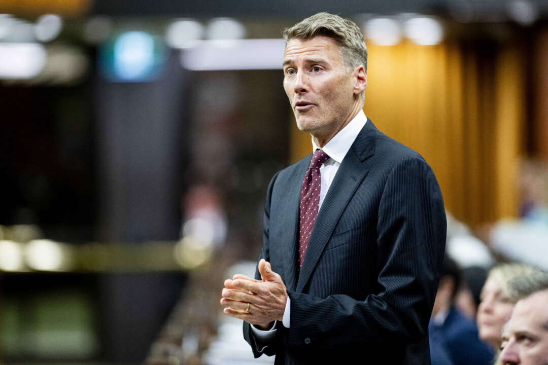 Minister Says Home Prices Must Fall to Restore Affordability After Opposition Questions Earlier Remarks