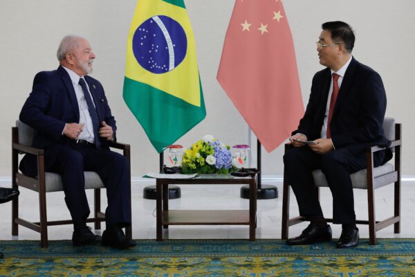 China Envisions ‘Dry Canal’ to Compete With Panama Canal