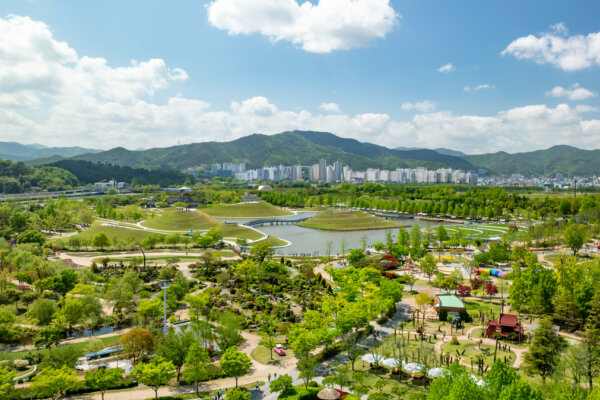 Suncheonman National Garden, Suncheon, South Korea. Established as Korea’s first national garden, the 1.12-million-square-meter green space serves as a buffer between the expanding city and the protected Suncheonman Bay wetlands, balancing ecological preservation with urban life.