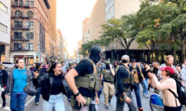 Protesters Confront ICE Agents During New York Chinatown Operation