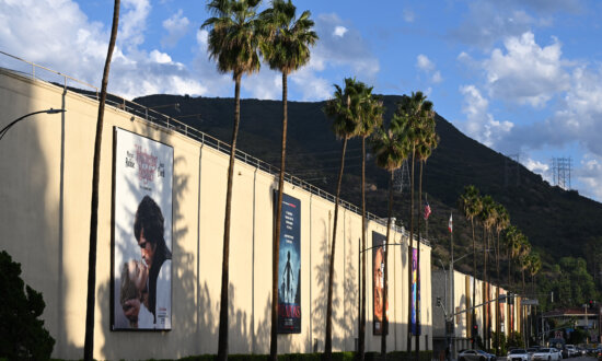 TCM Classic Tour at Warner Bros. Studio: Finding Stardust in Today’s Hollywood