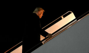 Trump Departs Kuala Lumpur for ASEAN Leaders Summit