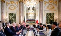 Trump, Japanese Prime Minister Hold Bilateral Talks on Trade, Security