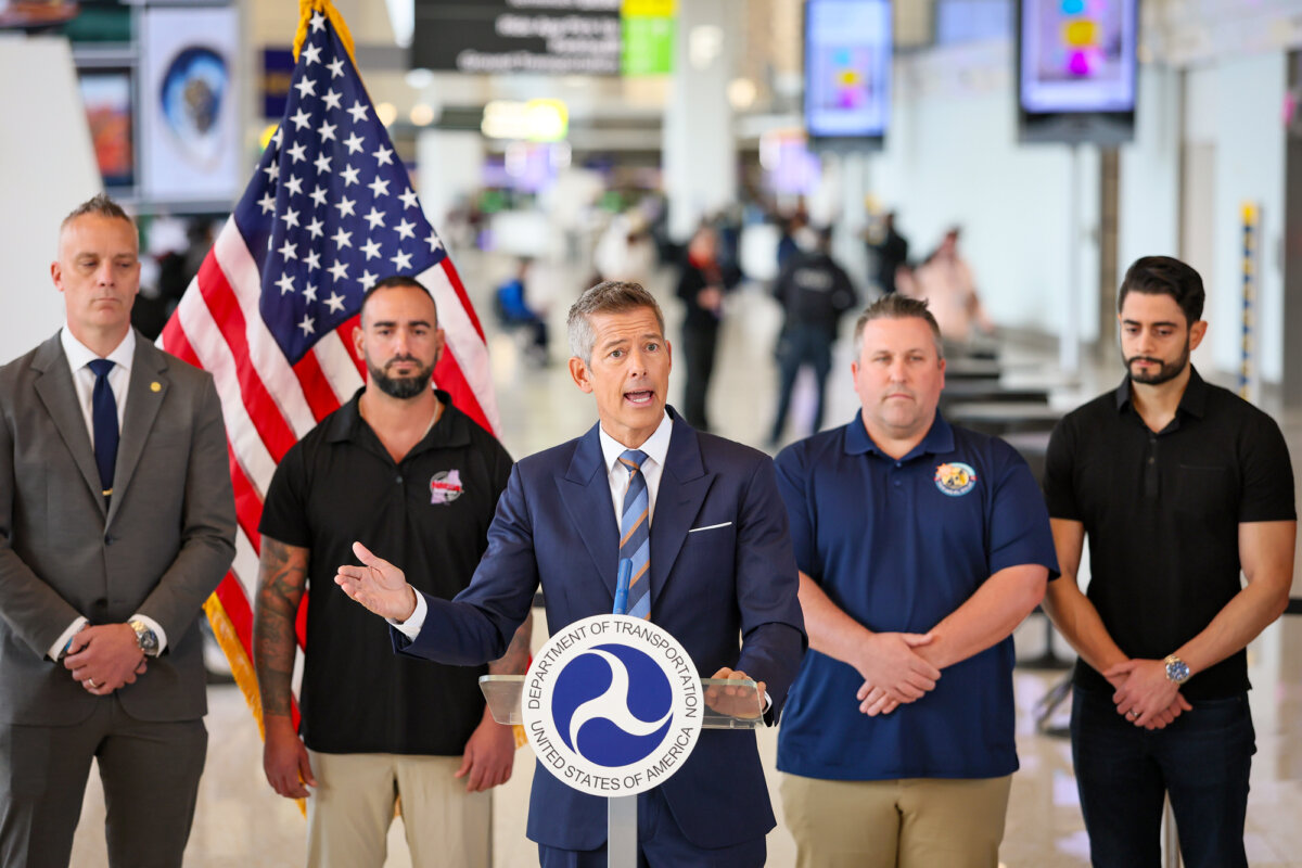 Transportation Secretary Sean Duffy (C) speaks at a news conference at LaGuardia Airport in New York on Oct. 28, 2025. (Michael M. Santiago/Getty Images)