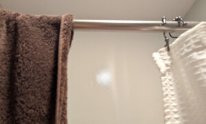 Ask the Builder: How to Minimize Mildew in Your Bathroom