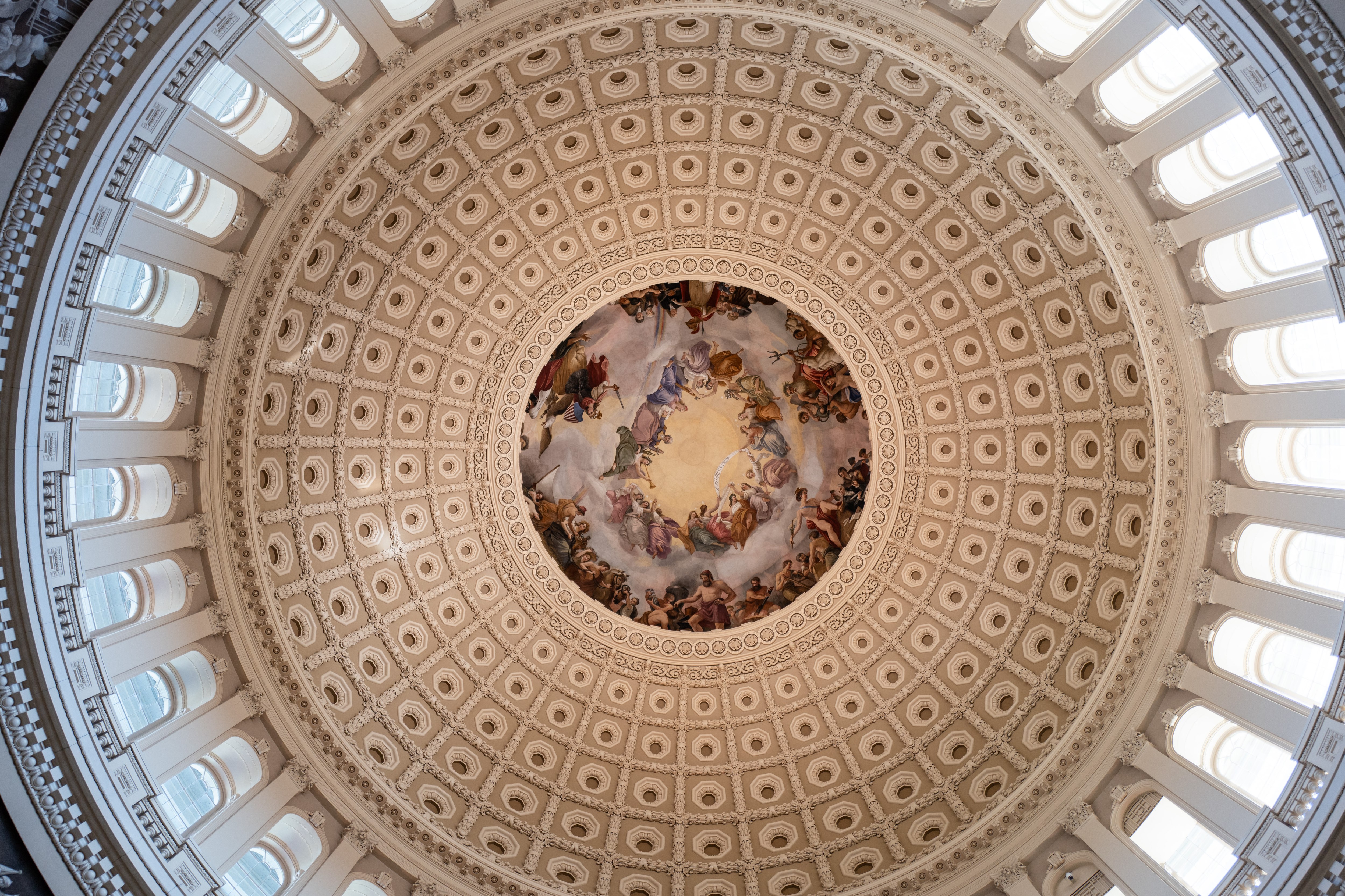 Day in Photos: US Government Shutdown Continues, APEC in South Korea, and Pelicans in India