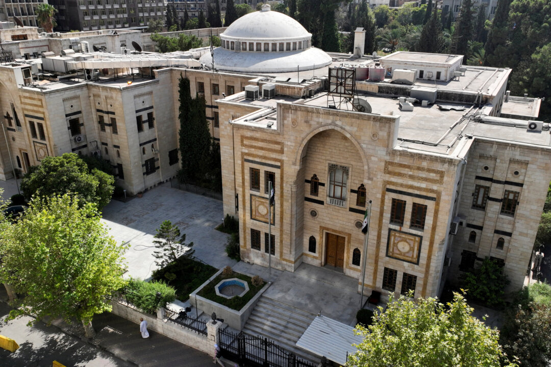 Syrian Electoral Colleges Vote First Post-Assad Parliament
