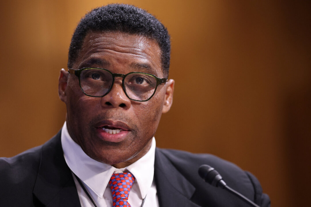 Former NFL Star Herschel Walker Confirmed as First US Bahamas Ambassador in Nearly 15 Years