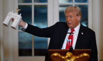 Trump Announces Plans for New Arch Near Lincoln Memorial