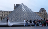 2 Arrested Over Louvre Jewel Heist; Trump’s Asia Trip: Trade Deal, Peace Deal, Allies, and Rivals