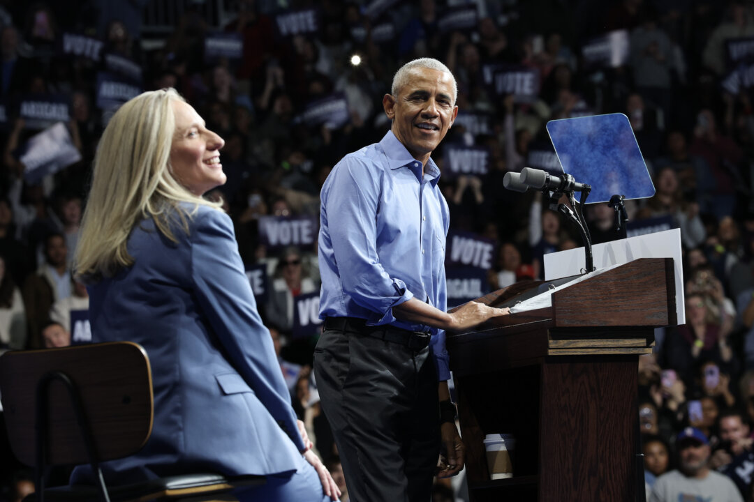 Obama Joins Campaign Trail in Democrats’ Final Push Before Elections