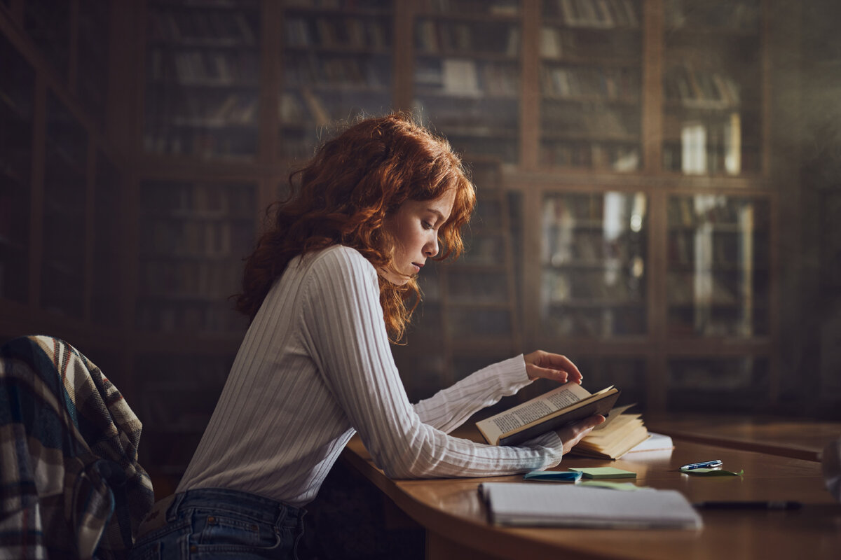 A good humanities curriculum produces graduates with good judgment and taste, historical knowledge and critical acumen, which come from long hours of reading and writing. (skynesher/Getty Images)