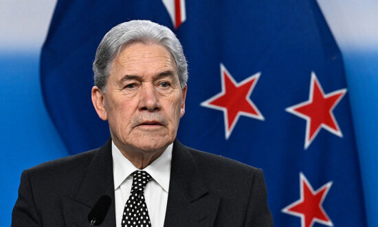 NZ’s Foreign Minister Defends Telling Chinese-Born MP to ‘Go Back to Your Own Country’