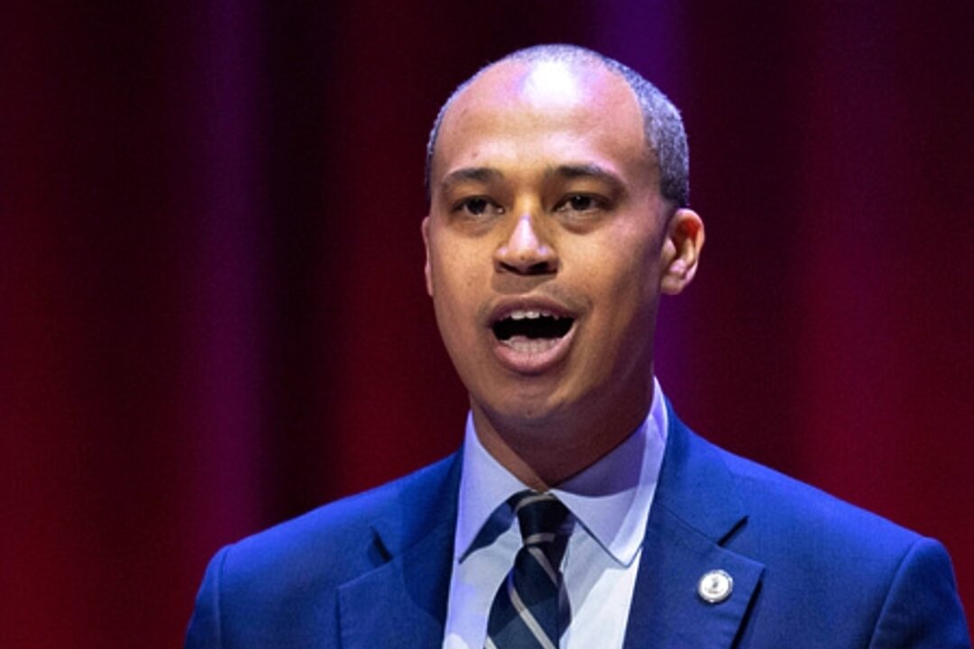 Jay Jones Unseats Miyares as Virginia Attorney General thumbnail