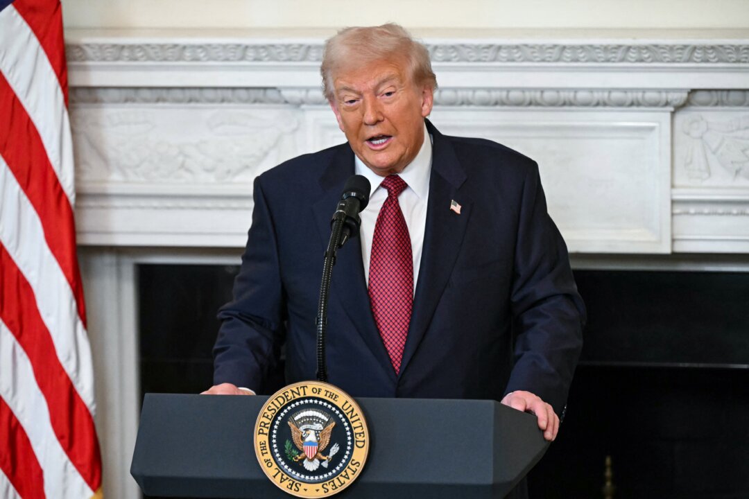 Trump Urges Senate Republicans to End Filibuster Today