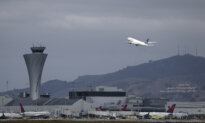 FAA Cutting Air Traffic at 40 Major Airports by 10 Percent Amid Government Shutdown