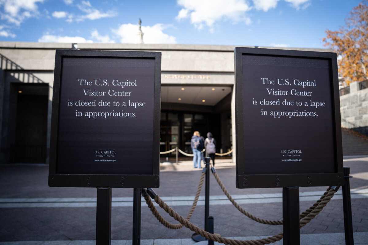 A sign indicates that the U.S. Capitol Visitor Center is closed due to lack of funding from the government during the 41st day of the government shutdown, the longest in U.S. history, in Washington on Nov. 10, 2025. (Madalina Kilroy/The Epoch Times)