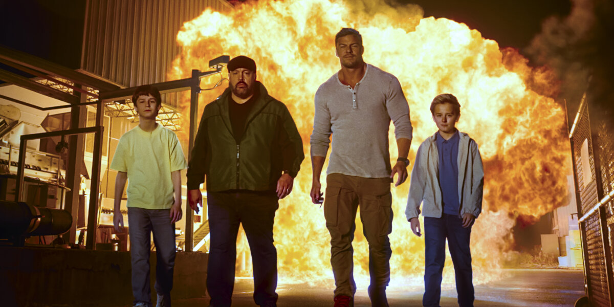 (L–R) Lucas (Benjamin Pajak), Brian Jennings (Kevin James), Jeff Eamon (Alan Ritchson), and CJ (Banks Pierce), in “Playdate.” (Amazon MGM Studios/MovieStillsDB)