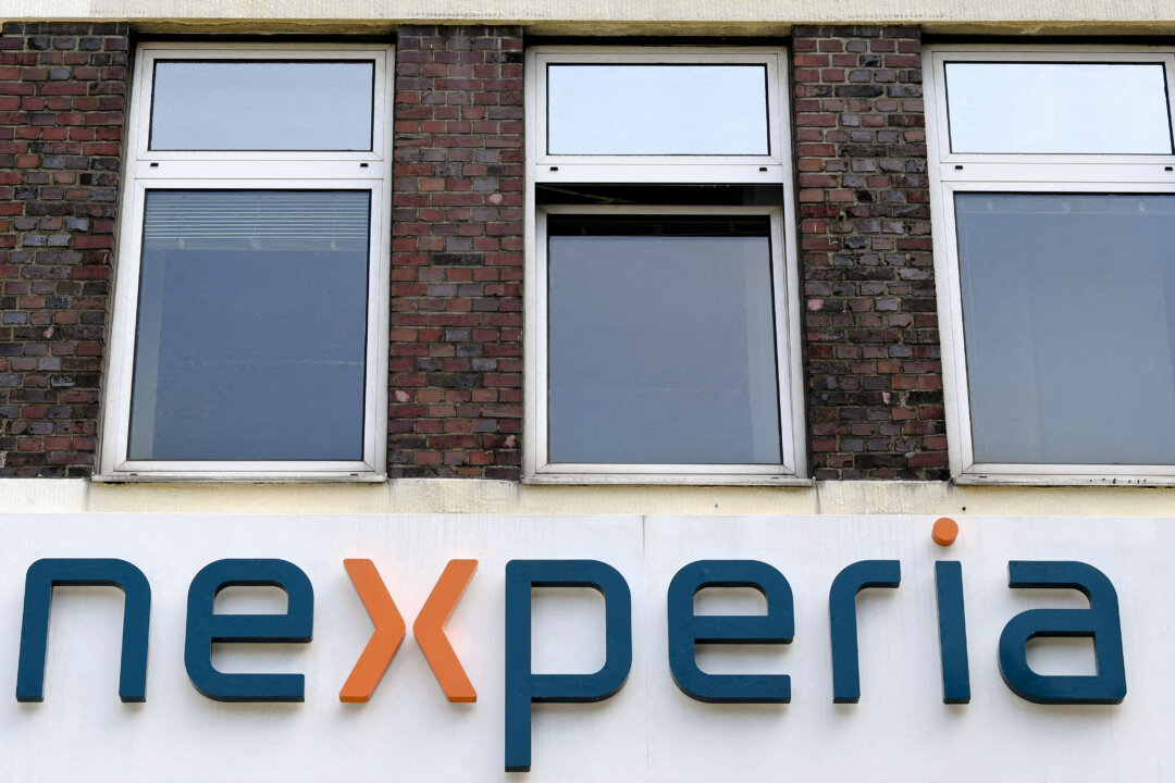 China Grants Exemptions to Nexperia Chip Export Restrictions for Civilian Use