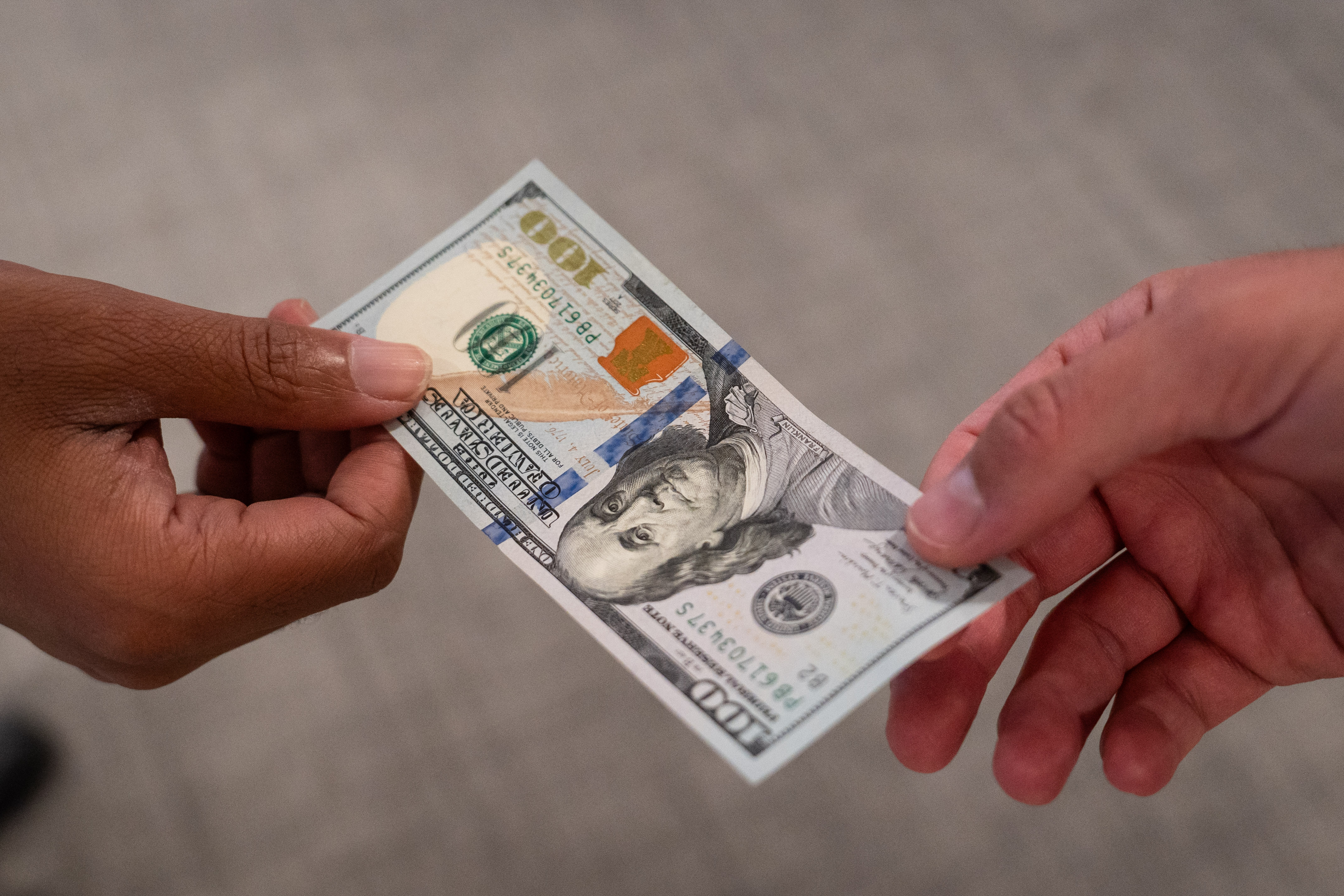 Iran War Pushes Gulf Allies to Request Dollar Help—What to Know