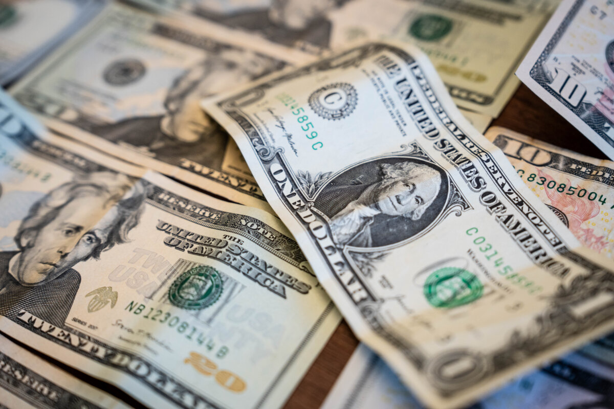U.S. currency in Washington. (Madalina Kilroy/The Epoch Times)